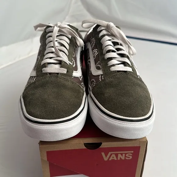 Vans Old School Peace Paisley Grape Leaf green and white low skate sneakers