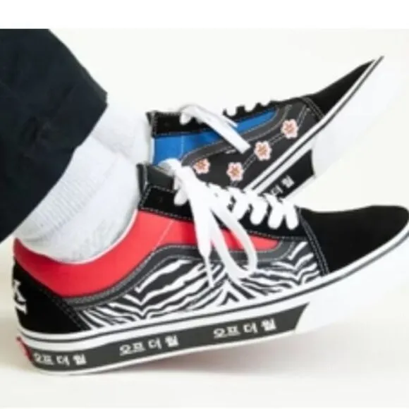 Vans Old Skool Korean Typography Uniquely Rare Sneakers Size10