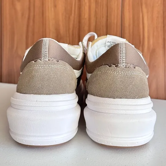 VANS Old Skool Overt CC Low Top Canvas Suede Sneakers Sz. Men’s 10.5 Women’s 12