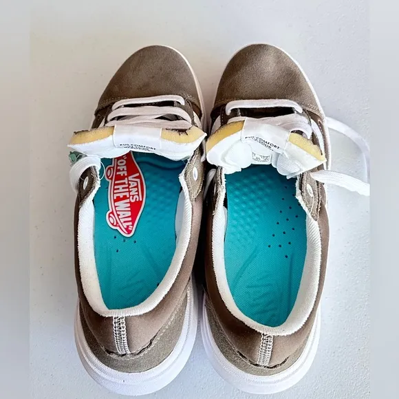 VANS Old Skool Overt CC Low Top Canvas Suede Sneakers Sz. Men’s 10.5 Women’s 12