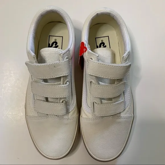Vans Old Skool V Unisex Sneakers in Marshmallow