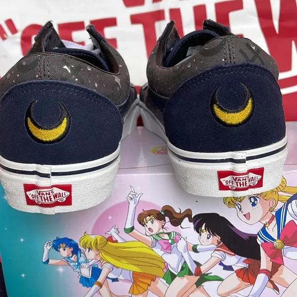 Vans Old SkoolPretty Guardians Sailor Moon VNOA7Q2JJDUMen’s sneakers