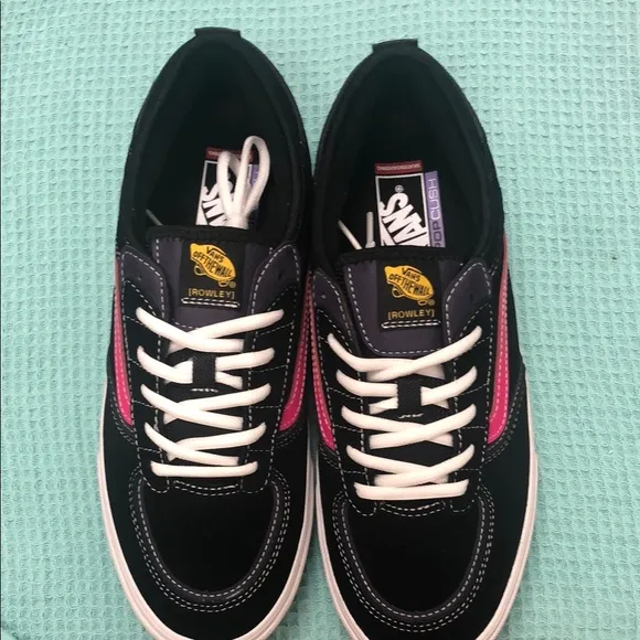 Vans Rowan Black and Pink Skate Sneakers Low-Top