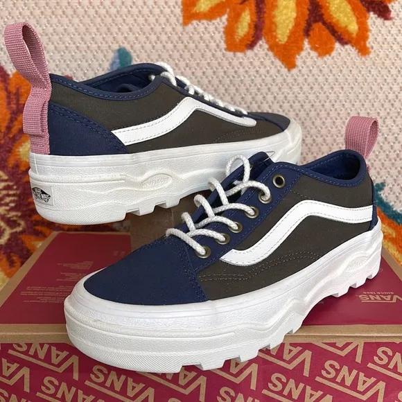 Vans Sentry Old Skool Waxed Canvas Forest Night WMNS sneakers