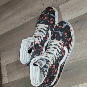 Vans Sk8-HI Flamingo Canvas High Top Sneakers Size 12M/11W RARE