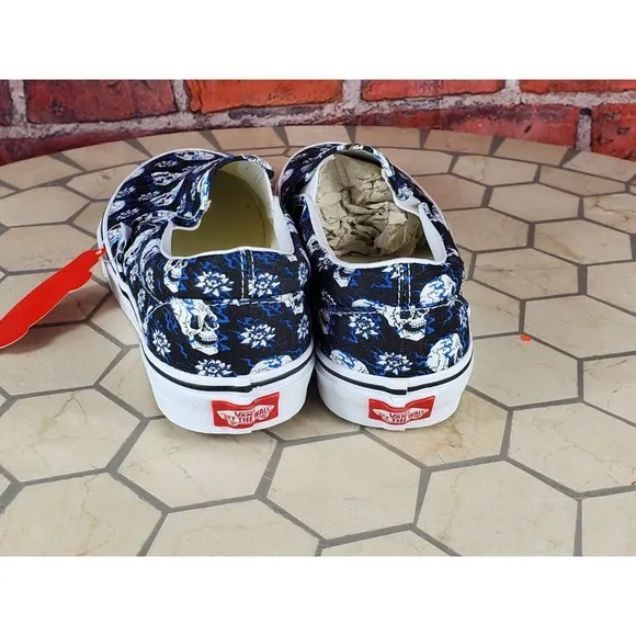 Vans Slip On Flash Skulls Black Blue White  Size US 9 Men VN0A4U381HJ New
