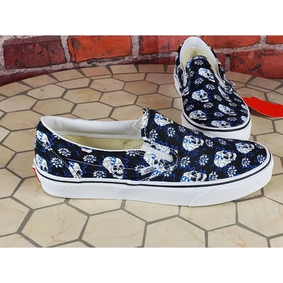 Vans Slip On Flash Skulls Black Blue White  Size US 9 Men VN0A4U381HJ New