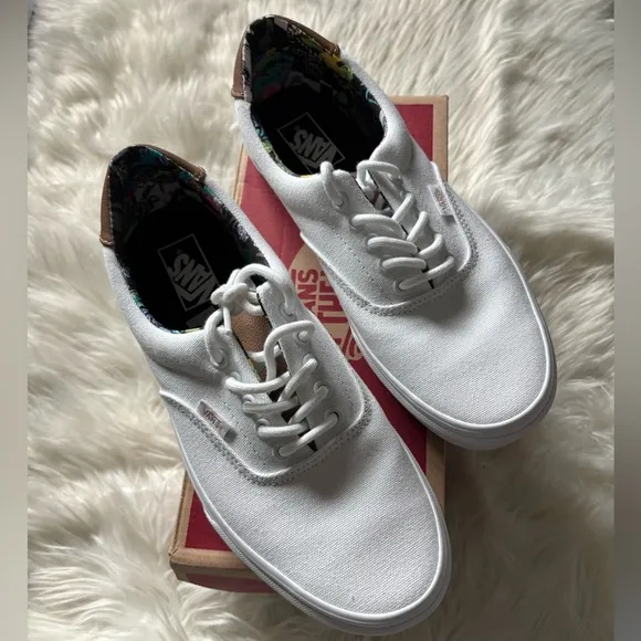 Vans White Canvas Sneakers - Era 59