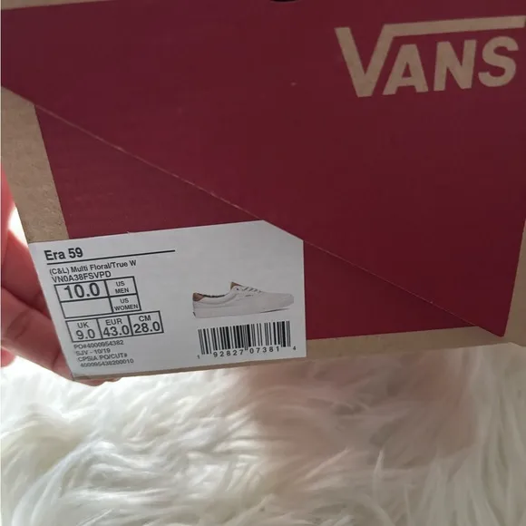 Vans White Canvas Sneakers - Era 59