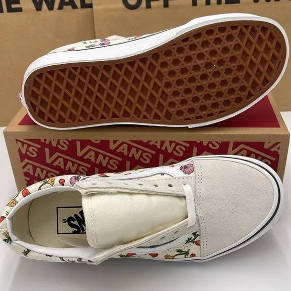 Vans WMNS Floral Canvas Sneakers Old SkoolPoppy Floral CreamVNA5KRSCRM