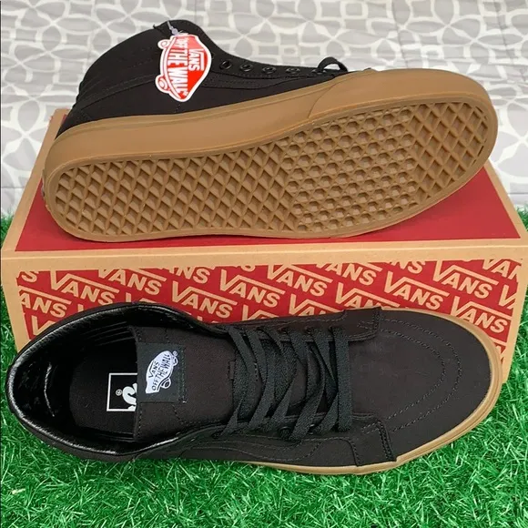 VANS WMNS SK8-Hi REISSUE CANVAS GUM BLACK/LGHTG SNEAKERS