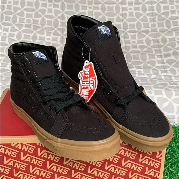 VANS WMNS SK8-Hi REISSUE CANVAS GUM BLACK/LGHTG SNEAKERS