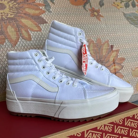 Vans WMNS Sk8-Hi Stacked (Canvas) True WhiteVN0A4BTWL5R Platforms Sneakers