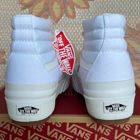 Vans WMNS Sk8-Hi Stacked (Canvas) True WhiteVN0A4BTWL5R Platforms Sneakers