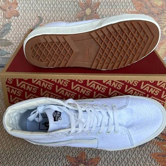 Vans WMNS Sk8-Hi Stacked (Canvas) True WhiteVN0A4BTWL5R Platforms Sneakers