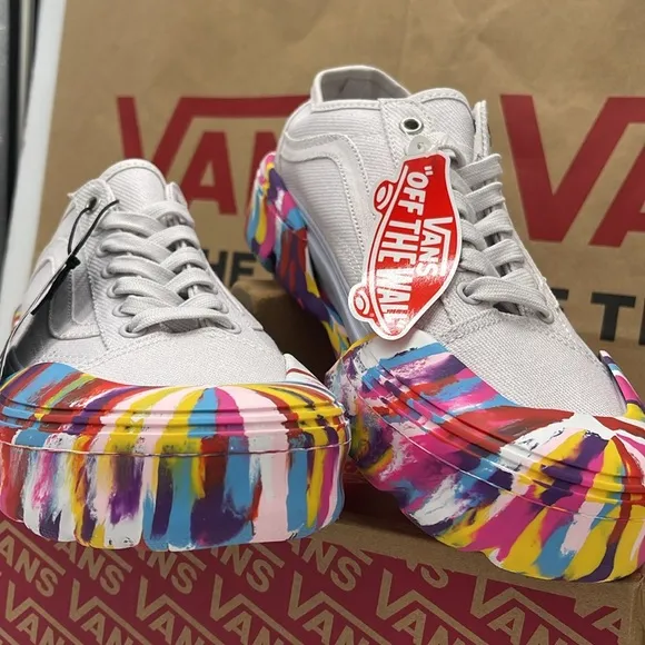 Vans WMNS White Sneakers Colorful Sole Old Skool TapeRainbow Swirl Nimbus Cloud