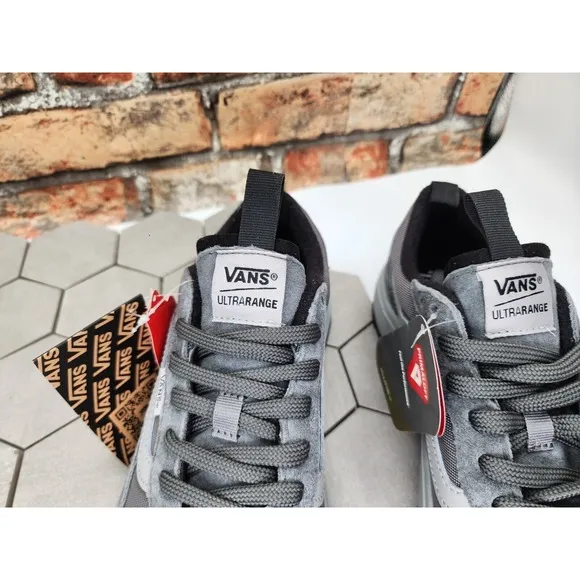 Vans Women's Sz 8.5 Ultrarange Exo Trail Hiking Mte Boots Shoes Grey Gray Pewter