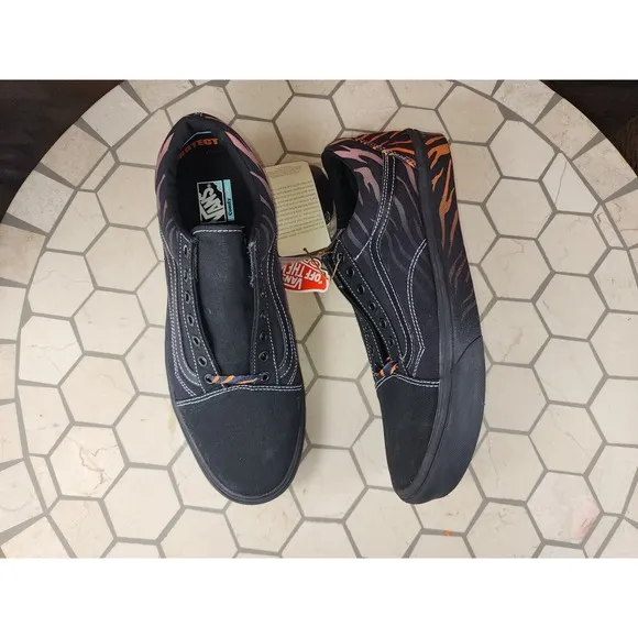 Vans x Old School Discovery Project Cat Tiger Shoes Mens Sizes 12 Stripes Orange