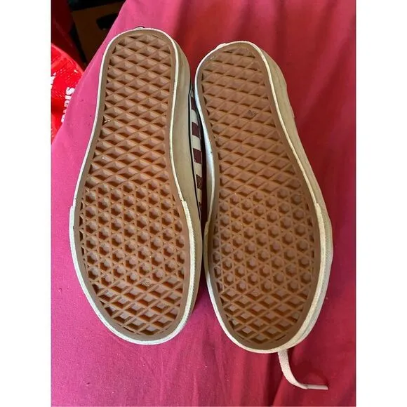Vans, red white checkered men’s off-the-wall sneakers M/4.5 W/6.
