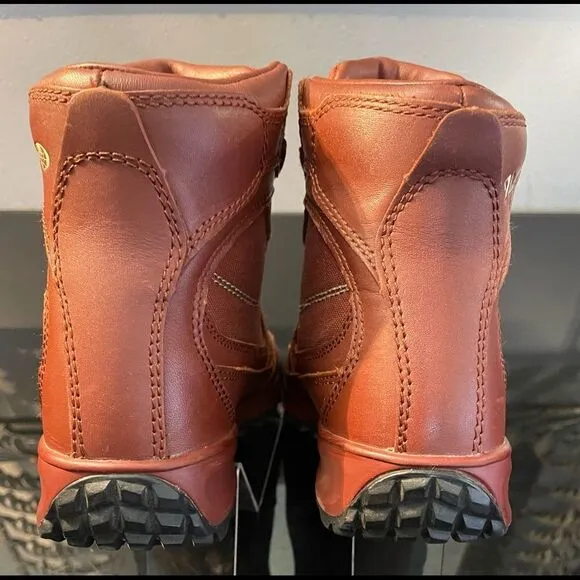 Vasque Ankle Hiking Boots Leather/Fabric Orange Youth 4 M/W6. Front Laces