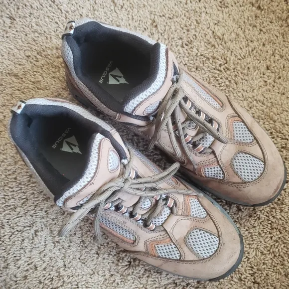 Vasque Breeze Low Hiking Boots