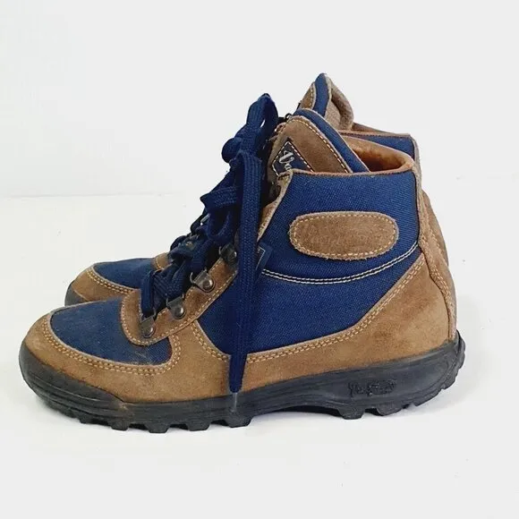 Vasque Skywalk GTX Hiking Boots Womens 8M Brown Cowhide Leather GoreTex 7534