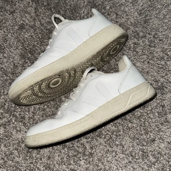 VEJA SNEAKERS 8
