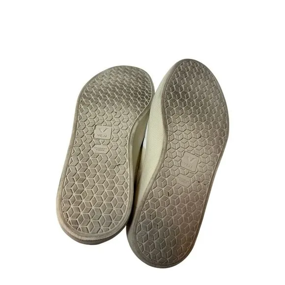 Veja Wata II Low Canvas Sneakers Women's Sz. 6