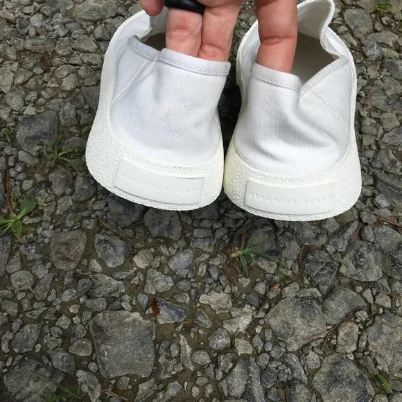 Veronica Beard Women Panelle Off White Slip-On Sneakers Size 8.5 NWT