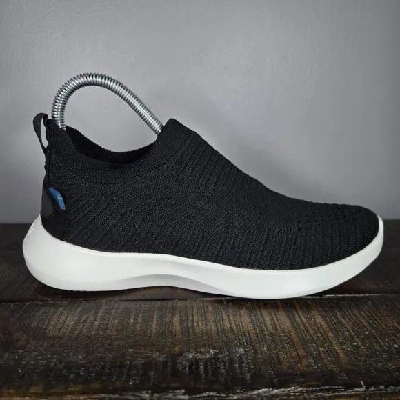 Vessi Everyday Move Slip On Womens Size 6 Waterproof Shoes Sneakers Black White