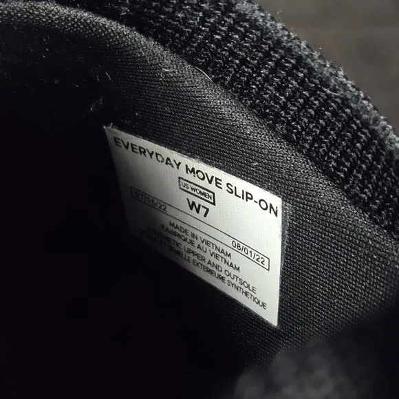 Vessi Everyday Move Slip On Womens Size 7 Waterproof Shoes Sneakers Black