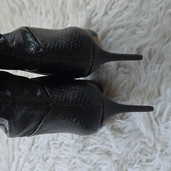 Vince Camuto Brown/Black Snakeskin OTK Kentelli Ruched Boots