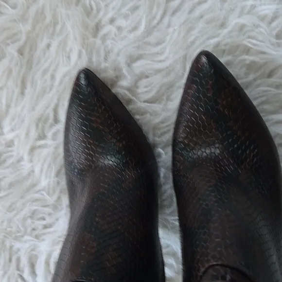Vince Camuto Brown/Black Snakeskin OTK Kentelli Ruched Boots