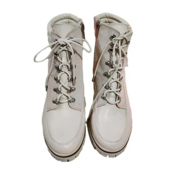 Vince Camuto Cream Lug Sole Hiking Combat Donenta Block Heel Bootie Boots Sz 10