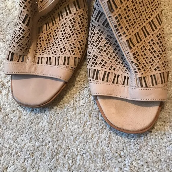 Vince Camuto Heeled Peep Toe  Shoes