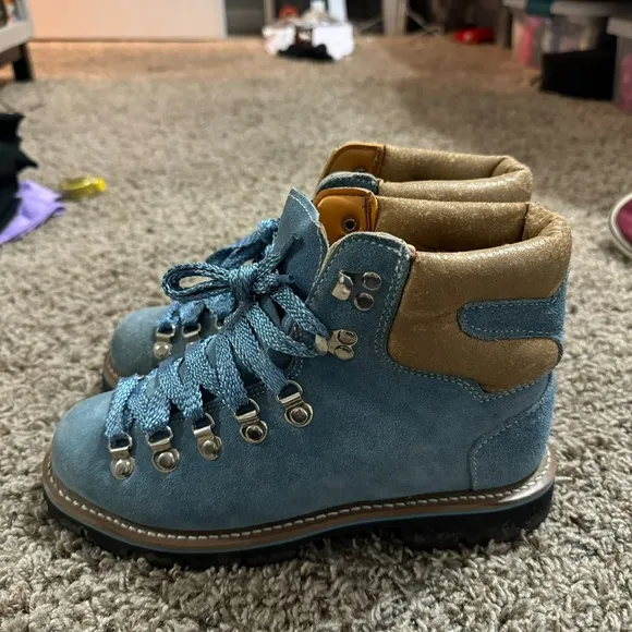 Vintage 90’s Blue Hiking Boots