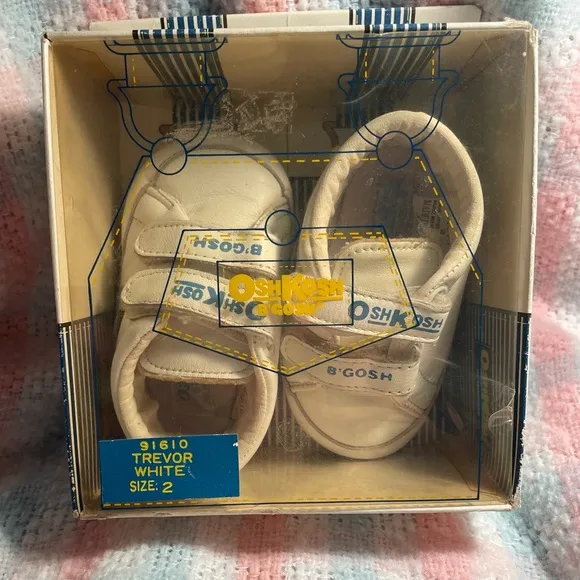 Vintage Oshkosh B’gosh Baby Shoes Size 2