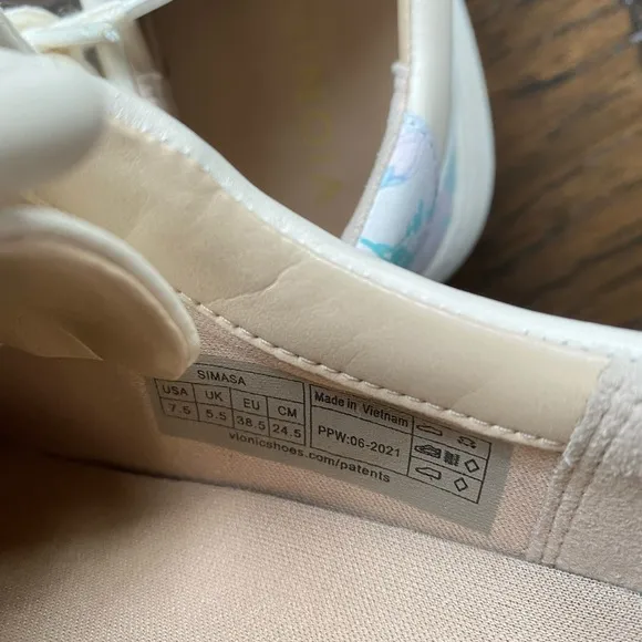 VIONIC Simasa Women’s Shoes Cream size 7.5