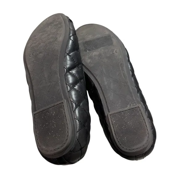 VIONIC - STYLE:  THE DESIREE STYLE - SIZE 8.5 - BLACK WITH QUILTED AREA