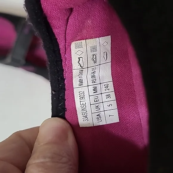 Vionic Sunset Black and Pink Mary Jane Walking Shoes size 7