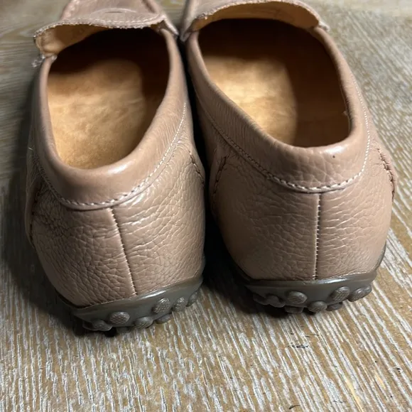 VIONIC Tan Marcy Moccasin Arch Support Loafer Shoes 6