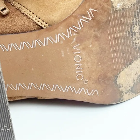 VIONIC Tenley Tan Suede Side Zipper Block Heel Arch Support Ankle Booties