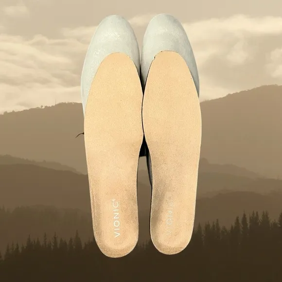 Vionic Willa II Leather Slip On Flat Size 10 Shimmer Gold Cream Ivory Shoes NEW