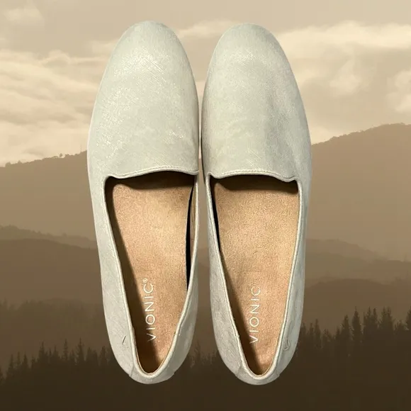 Vionic Willa II Leather Slip On Flat Size 10 Shimmer Gold Cream Ivory Shoes NEW