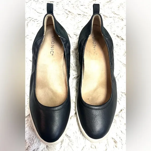 VIONIC Women's Ellery Jacey Black Leather Wedge Slip On Comfort Shoes Size 9