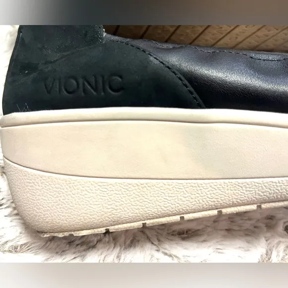 VIONIC Women's Ellery Jacey Black Leather Wedge Slip On Comfort Shoes Size 9