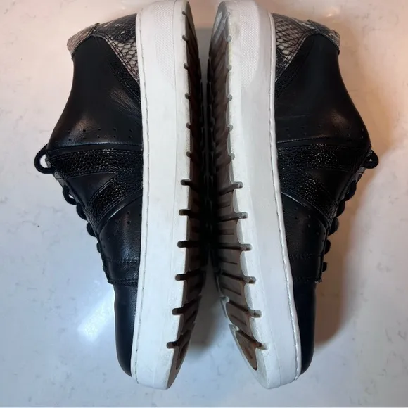 Vionic Womens Simasa Ray Black Leather Snakeskin Casual Shoes Sneakers Size 8