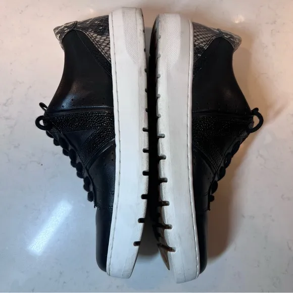 Vionic Womens Simasa Ray Black Leather Snakeskin Casual Shoes Sneakers Size 8