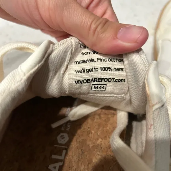 VivoBarefoot 44 Cream Casual Sneakers with Gum Sole