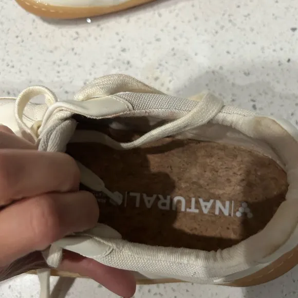 VivoBarefoot 44 Cream Casual Sneakers with Gum Sole